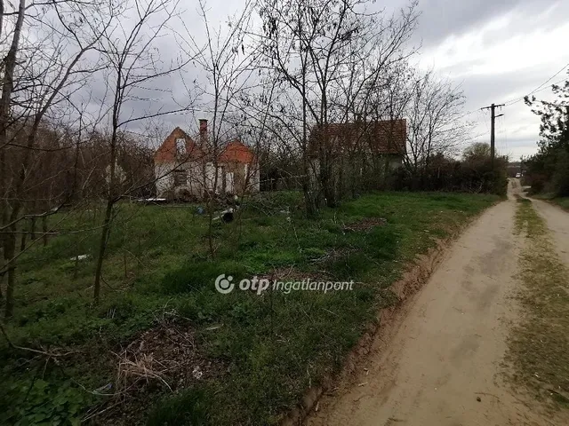 Eladó telek Hajdúsámson 1490 nm