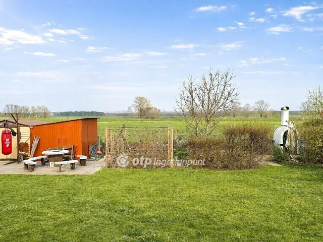 Eladó ház Mikepércs 98 nm