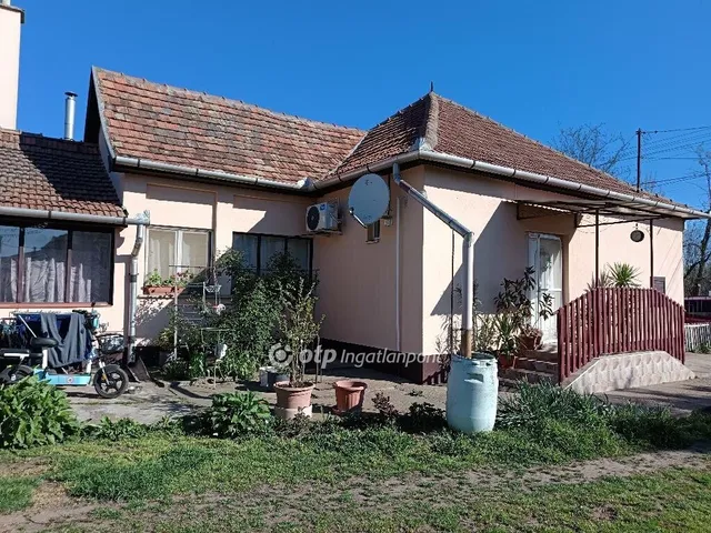 Eladó ház Derecske 109 nm