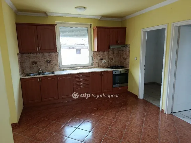 Eladó ház Vámospércs 60 nm