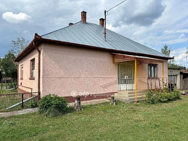 Eladó ház Balkány 97 nm