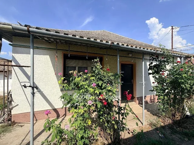 Eladó ház Hajdúszoboszló 74 nm