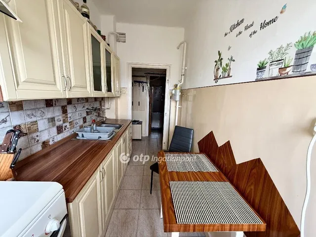 Eladó lakás Debrecen, Sestakert 43 nm