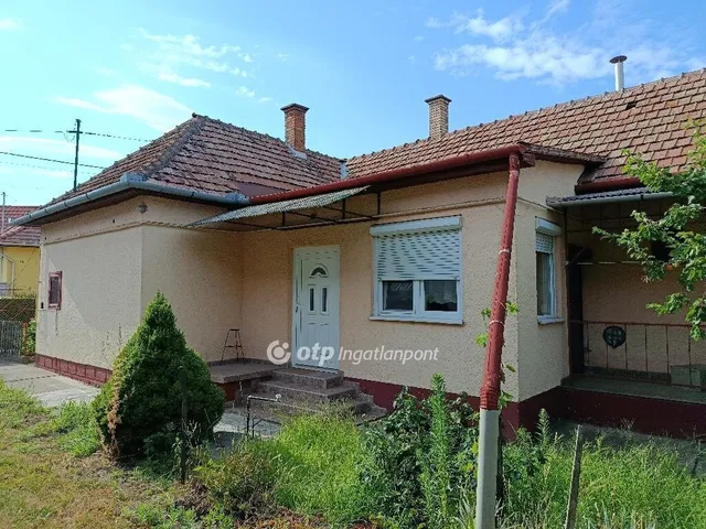 Eladó ház Hajdúhadház 90 nm