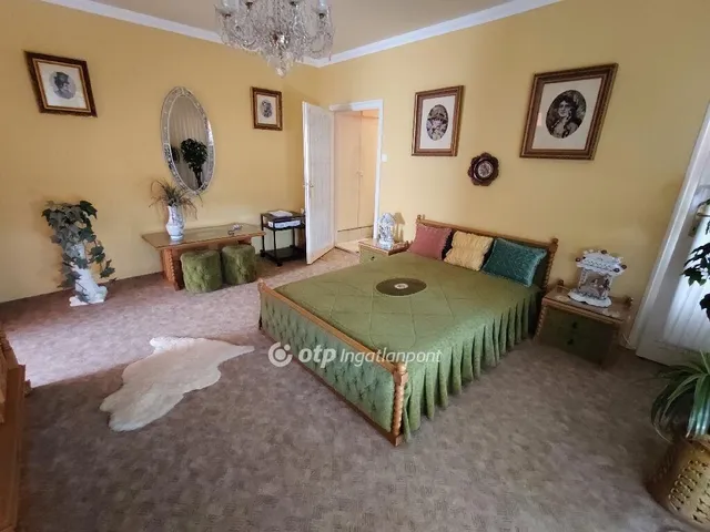 Eladó lakás Téglás 57 nm