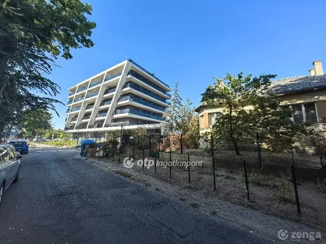 Eladó garázs Debrecen 19 nm