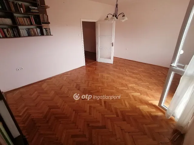 Eladó lakás Debrecen 72 nm
