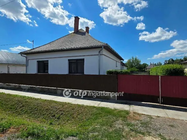 Eladó ház Nádudvar 86 nm