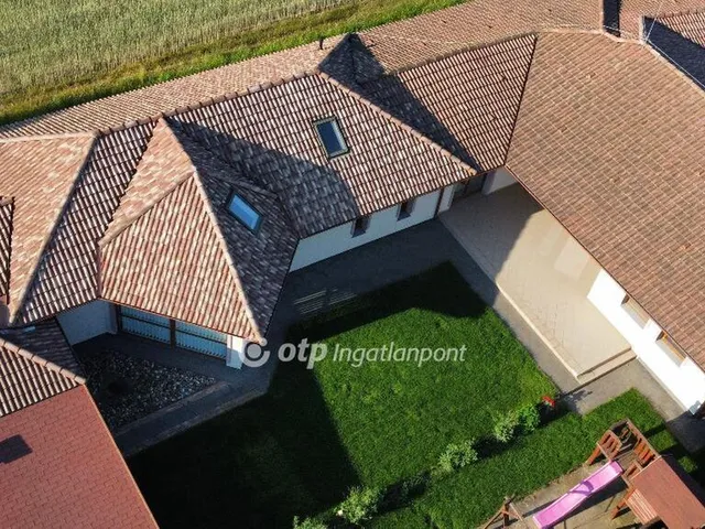 Eladó ház Debrecen 320 nm