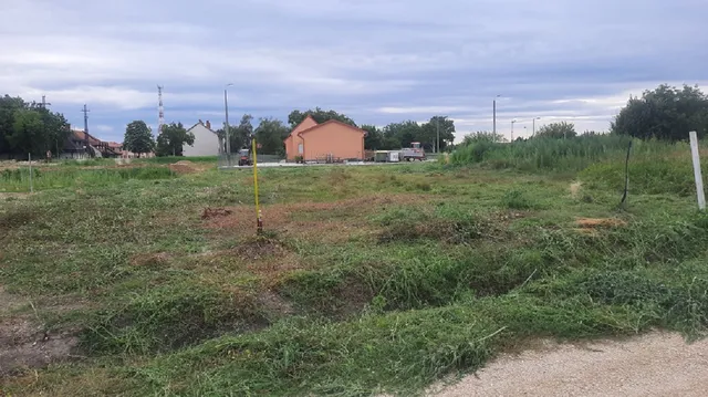 Eladó telek Fertőszentmiklós, Szerdahely 604 nm