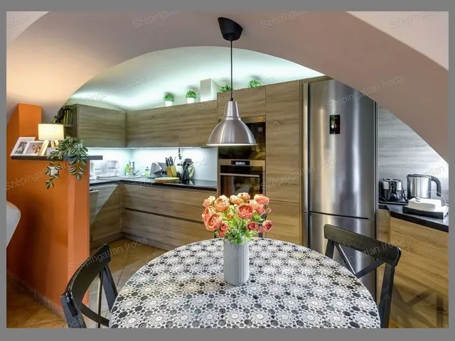 Eladó lakás Sopron, Belváros 61 nm