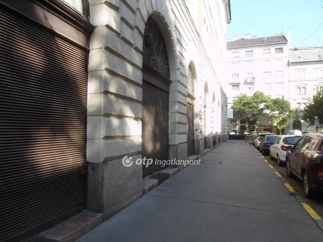 Eladó kereskedelmi és ipari ingatlan Budapest VII. kerület 576 nm