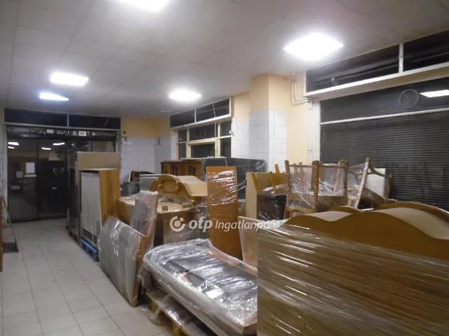 Eladó kereskedelmi és ipari ingatlan Budapest VII. kerület 576 nm