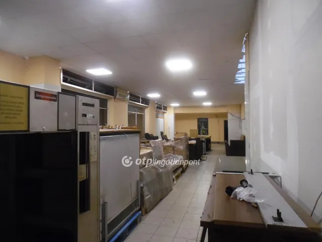 Eladó kereskedelmi és ipari ingatlan Budapest VII. kerület 576 nm