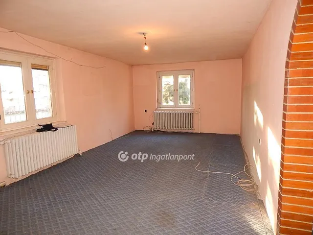 Eladó ház Páty 246 nm