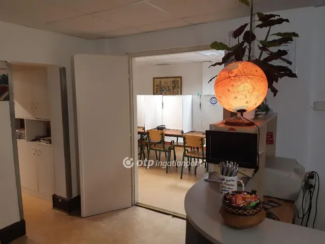 Eladó kereskedelmi és ipari ingatlan Budapest V. kerület, Belváros 124 nm