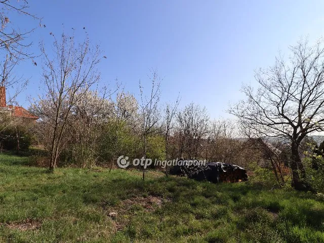 Eladó telek Pécel, Apácadomb 1658 nm