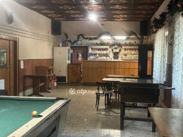 Eladó kereskedelmi és ipari ingatlan Verseg 258 nm