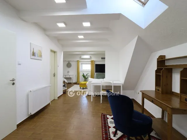 Eladó ház Budapest XVIII. kerület, Szemeretelep 154 nm
