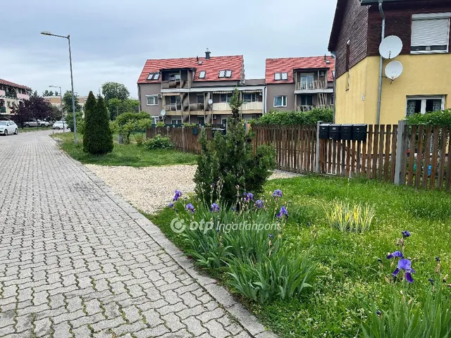 Eladó lakás Mosonmagyaróvár, Városközpont 42 nm