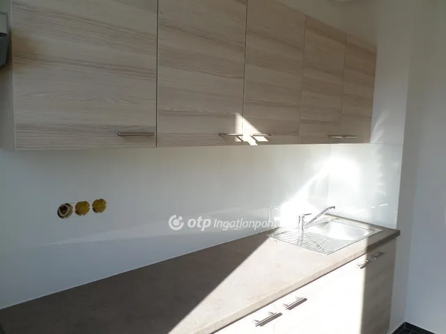 Eladó lakás Tököl 54 nm