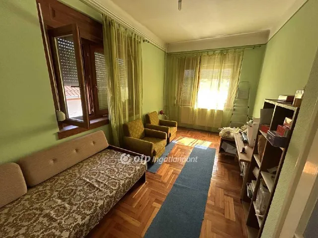 Eladó ház Bag 194 nm