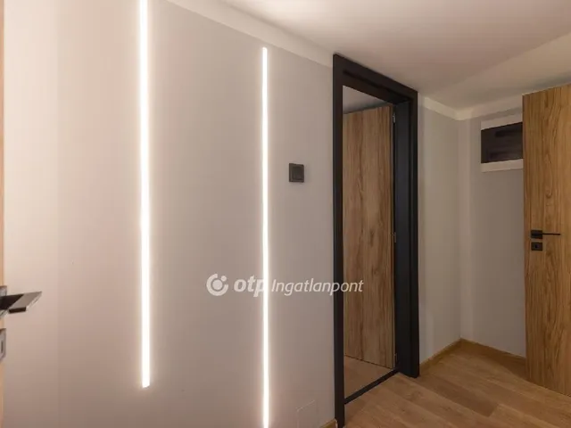 Eladó lakás Budapest VI. kerület 28 nm