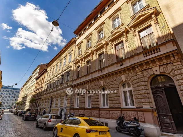 Eladó lakás Budapest VI. kerület 28 nm