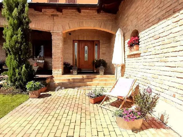 Eladó ház Diósd 277 nm