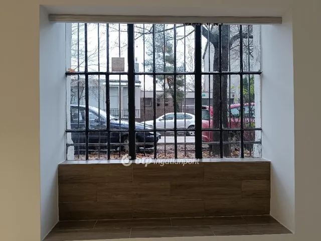 Eladó kereskedelmi és ipari ingatlan Budapest XI. kerület 80 nm