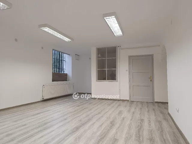 Eladó kereskedelmi és ipari ingatlan Budapest XI. kerület 80 nm