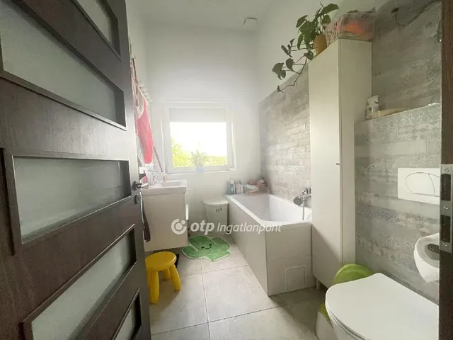 Eladó lakás Budapest XVI. kerület 440 nm