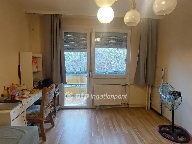 Eladó lakás Budapest XV. kerület 71 nm