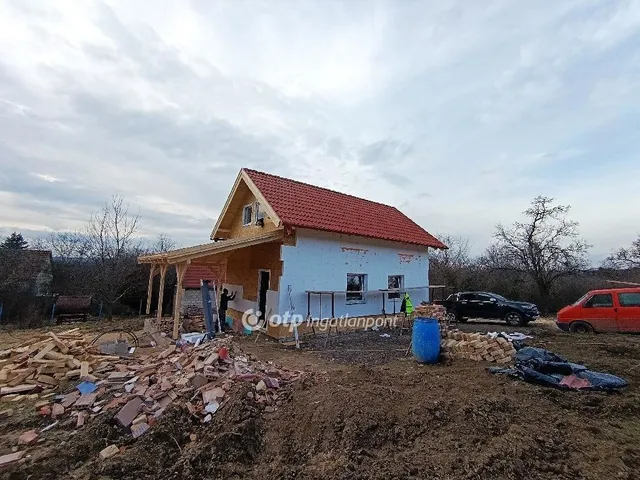 Eladó ház Sóskút 60 nm