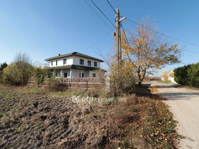 Eladó ház Ráckeve 213 nm