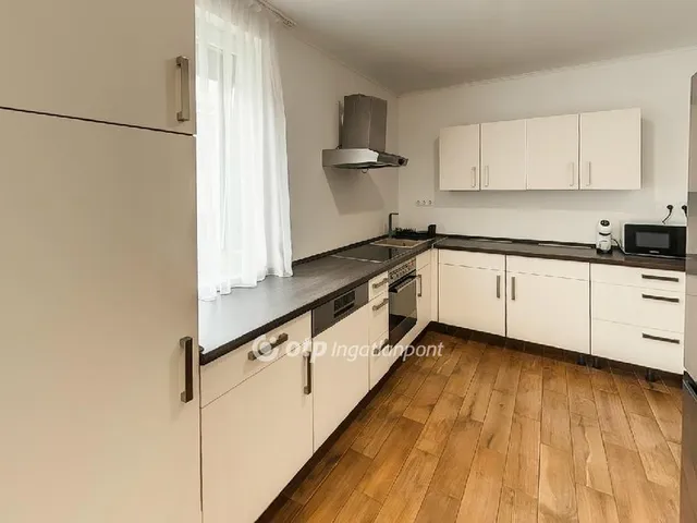 Eladó lakás Érd 64 nm