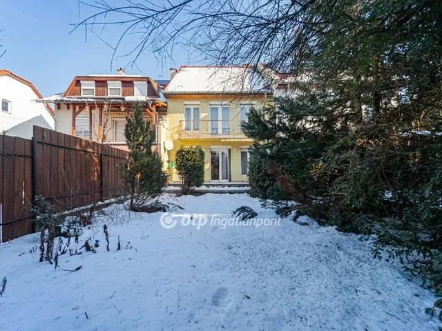 Eladó ház Pécel 118 nm