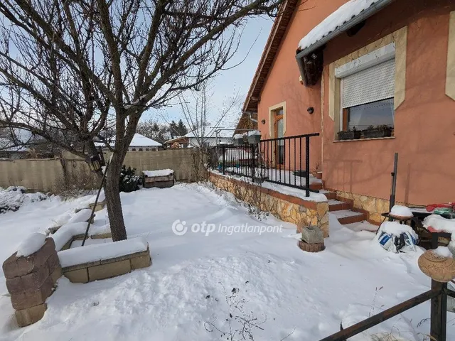 Eladó ház Göd, Nevelek 156 nm