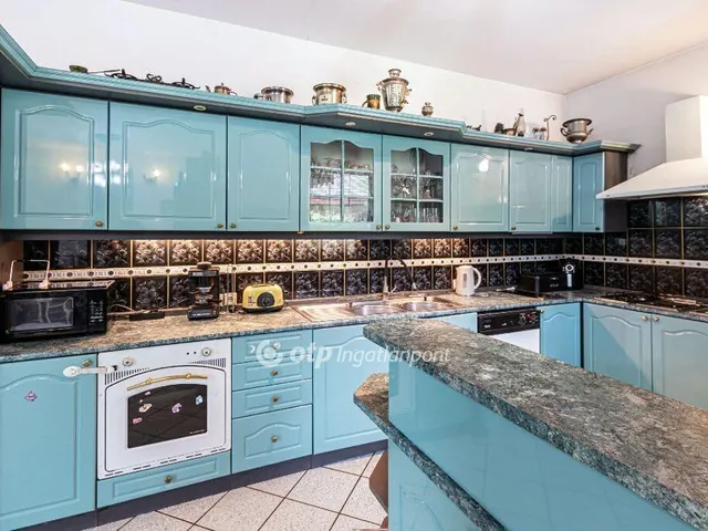 Eladó ház Budapest XV. kerület 400 nm