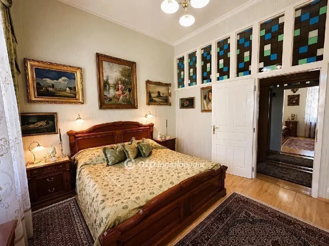 Eladó lakás Budapest II. kerület 122 nm