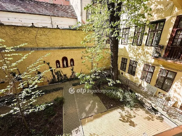 Eladó lakás Budapest II. kerület 122 nm