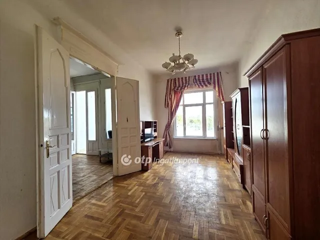 Eladó lakás Budapest X. kerület 120 nm