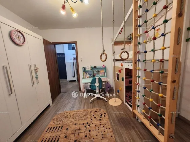Eladó lakás Budapest XXI. kerület 97 nm