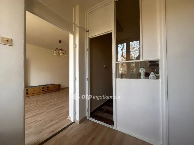 Eladó lakás Budapest IX. kerület, József Attila lakótelep 37 nm