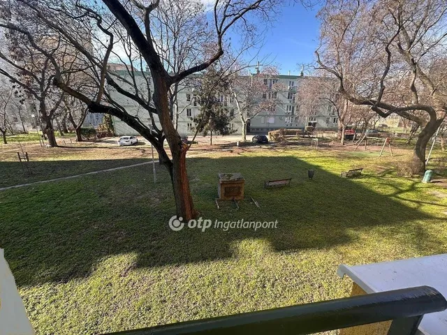 Eladó lakás Budapest IX. kerület, József Attila lakótelep 37 nm