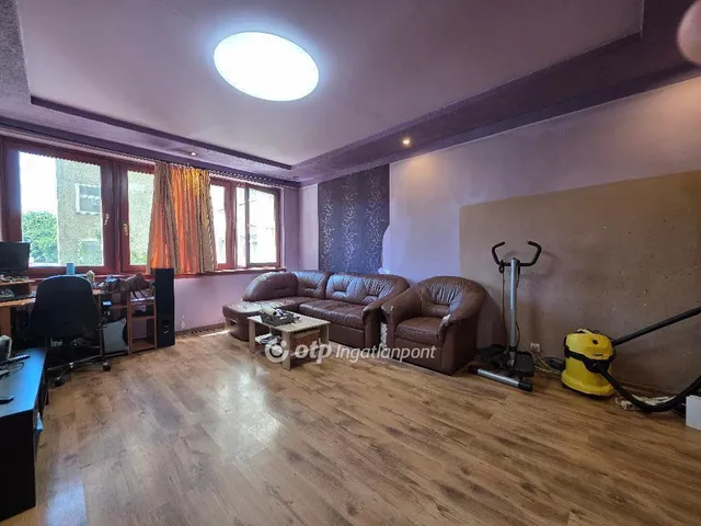 Eladó lakás Budapest X. kerület, Ligettelek 68 nm