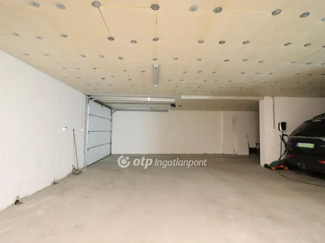 Eladó lakás Budapest III. kerület 47 nm
