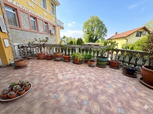 Eladó lakás Budapest III. kerület, Római-part 98 nm