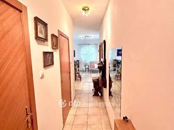 Eladó nyaraló Budapest III. kerület 48 nm