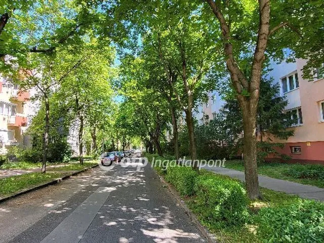 Eladó lakás Budapest III. kerület 79 nm